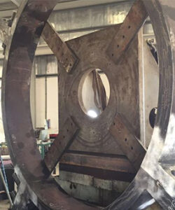 specialized pipeline clamp