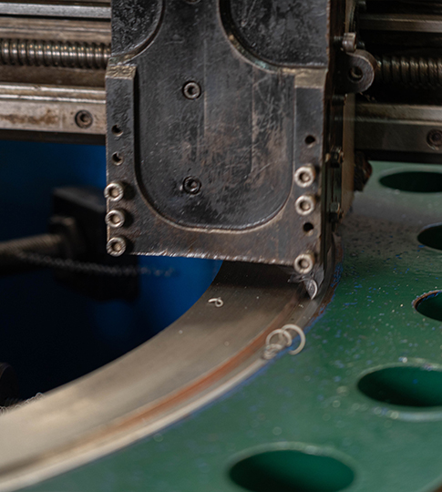 Onsite flange facing by wellube