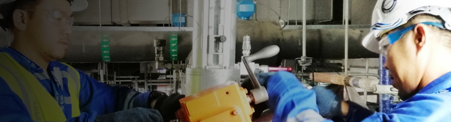 Valve Insertion Services in UAE alt