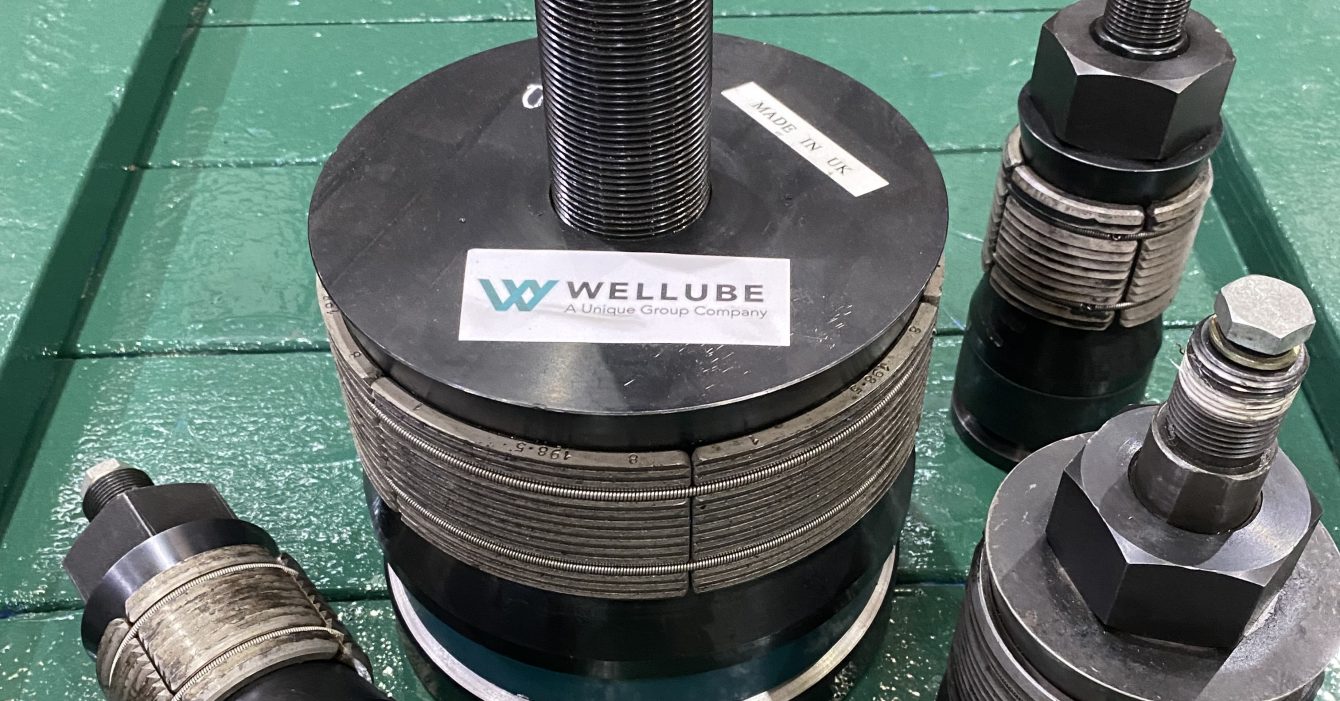 High pressure plugs